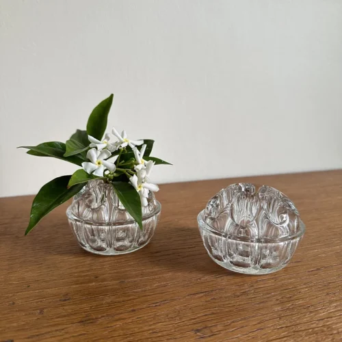 Pique-fleurs en verre de Reims