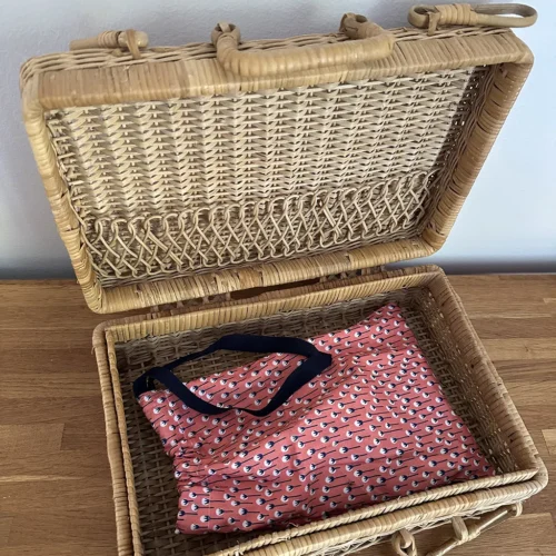 Petite valise vintage osier