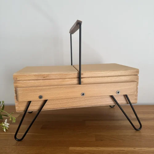 Travailleuse moderniste