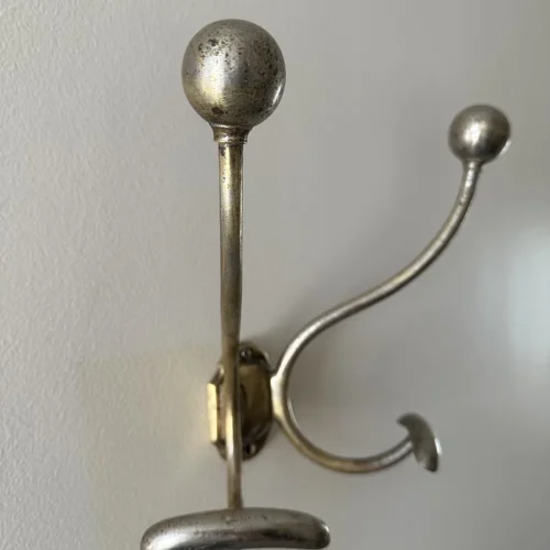 Patère ancienne quatre têtes