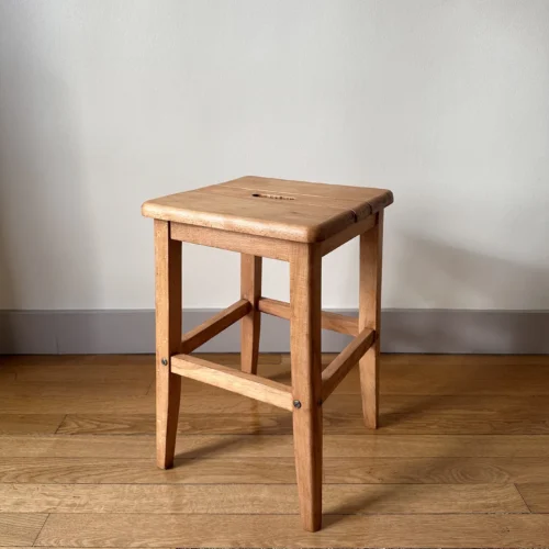 Tabouret vintage en hêtre